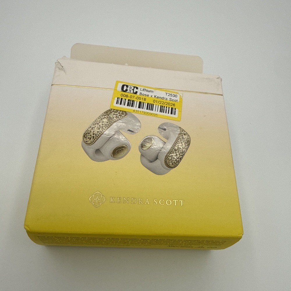 Bose Kendra Scott Earbuds Kendra Scott/Gold New In Box Opened